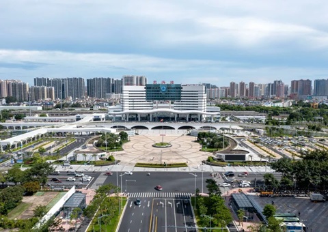 北海市：：：妄想引领贯串要素包管全历程 激活工业开展新动能